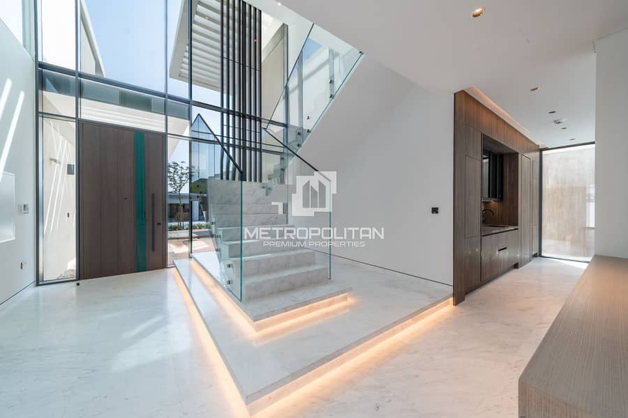 Corner Villa |Biggest Plot in the Entire Community - Image 8