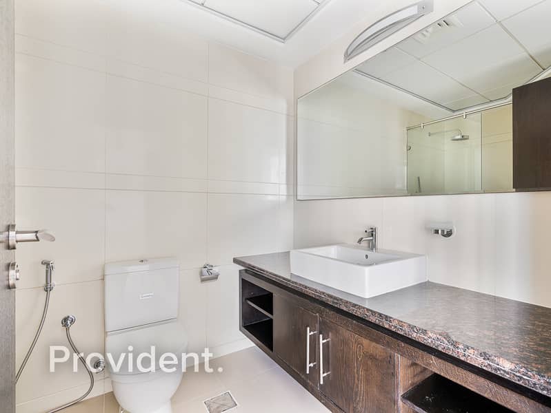 Spacious Elegance | Marina View | Move-In Ready - Image 28