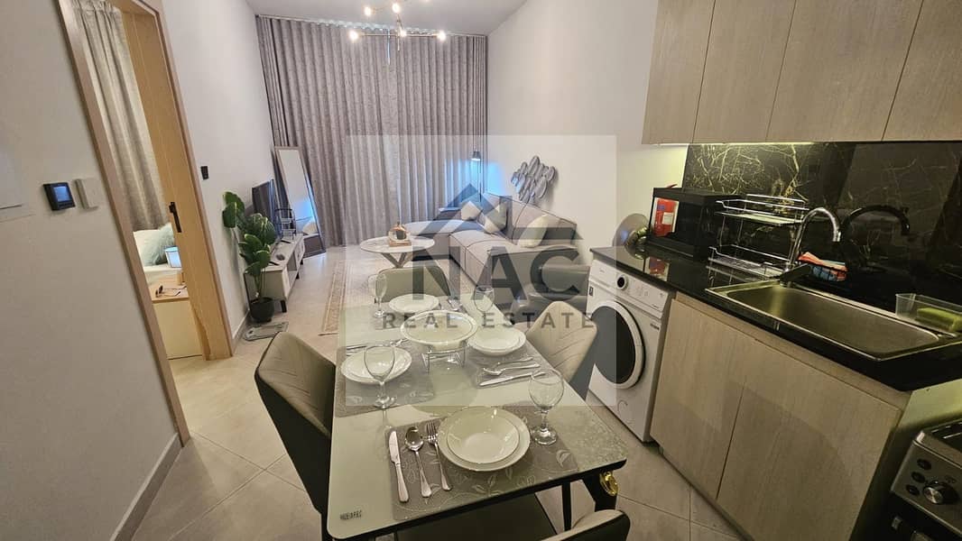 Fully Furnished || Luxurious Apartment || Just In 90k.