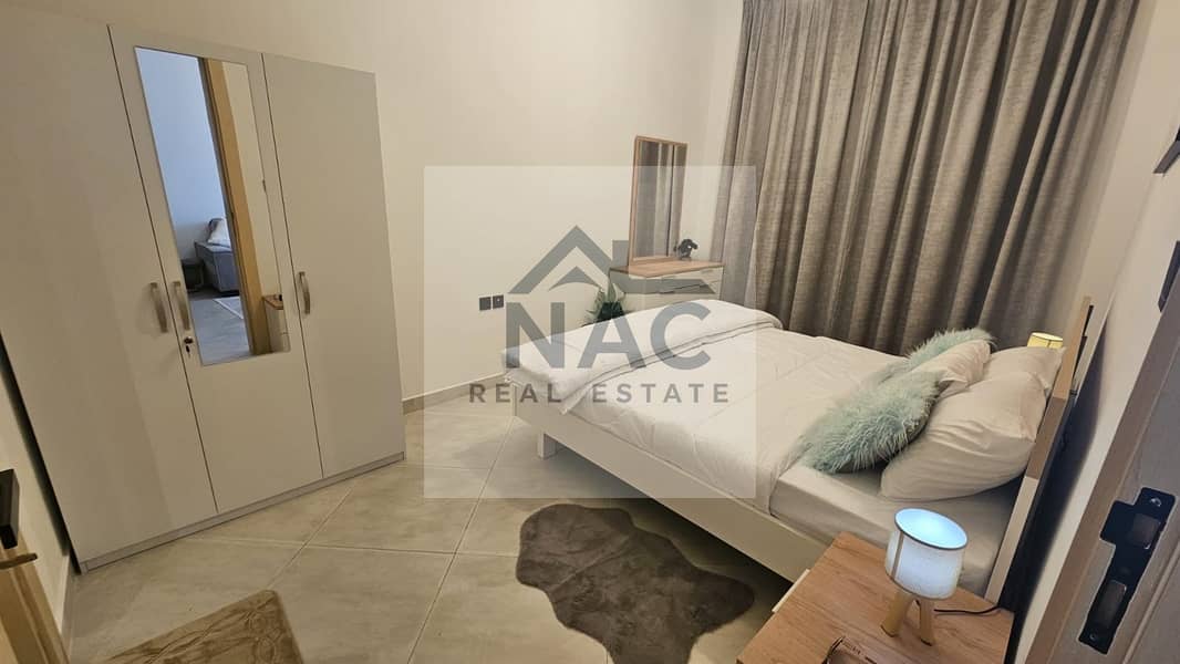 Fully Furnished || Luxurious Apartment || Just In 90k. - Image 11