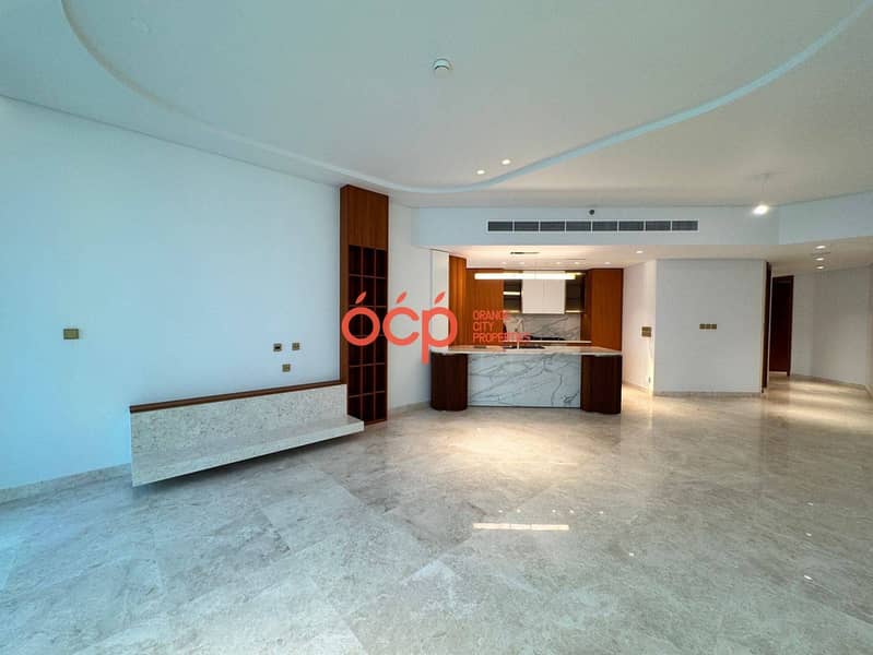 Maid's room | Direct beach access | Infinity Pool