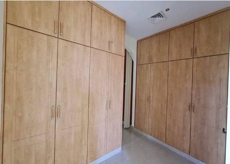 Spacious 6-Bedroom Villa for Rent | Al Warqa 3 - Image 11