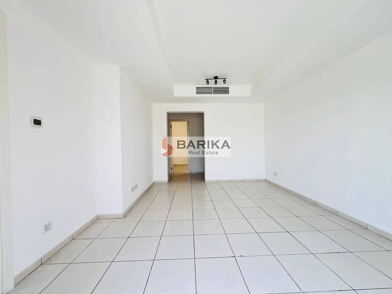 Stylish 2BR + Study room |Villa in Springs 4