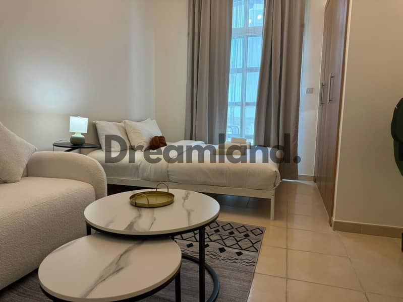 FULLY FURNISHED | READY TO MOVE IN | MODERN - Image 8