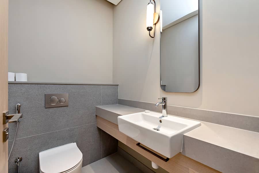 Stylish 1BR Apartment in Vida Dubai Mall, Downtown - Image 7