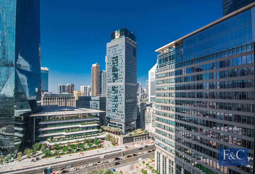 Prestigious Location | DIFC View | Vacant - Image 23