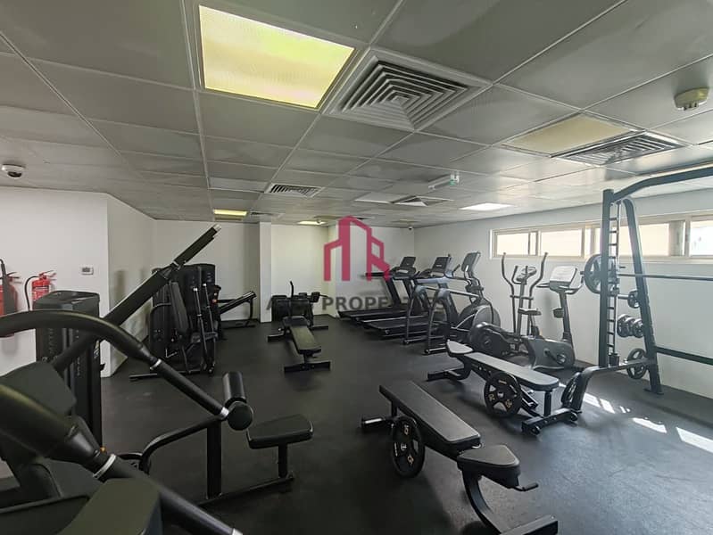 Chiller Free |Near to The Mall | Prime Location - Image 14