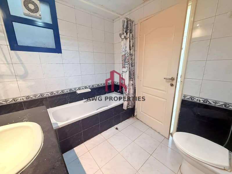 Chiller Free |Near to The Mall | Prime Location - Image 19