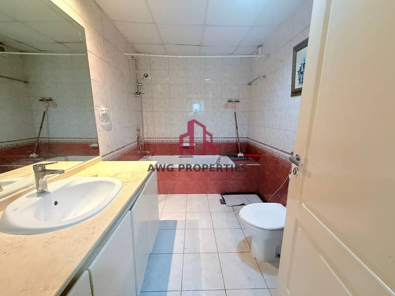 Chiller Free |Near to The Mall | Prime Location - Image 22