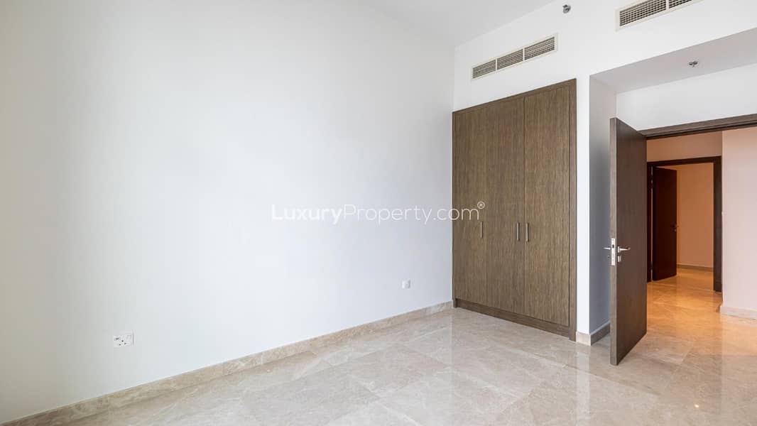 Burj khalifa view | 2 expansive terraces | Unique layout - Image 13