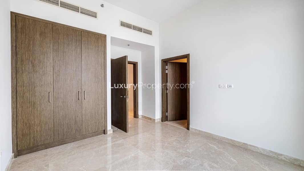 Burj khalifa view | 2 expansive terraces | Unique layout - Image 14