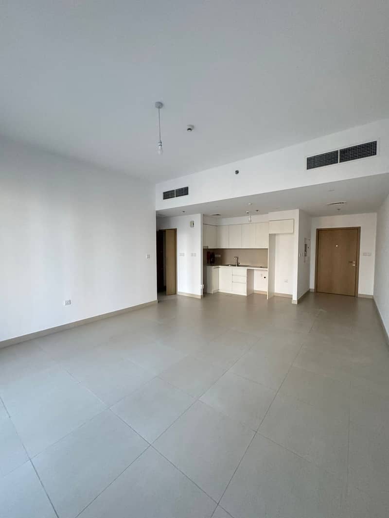 SPACIOUS 1 BHK | HIGH FLOOR | READY TO MOVE IN
