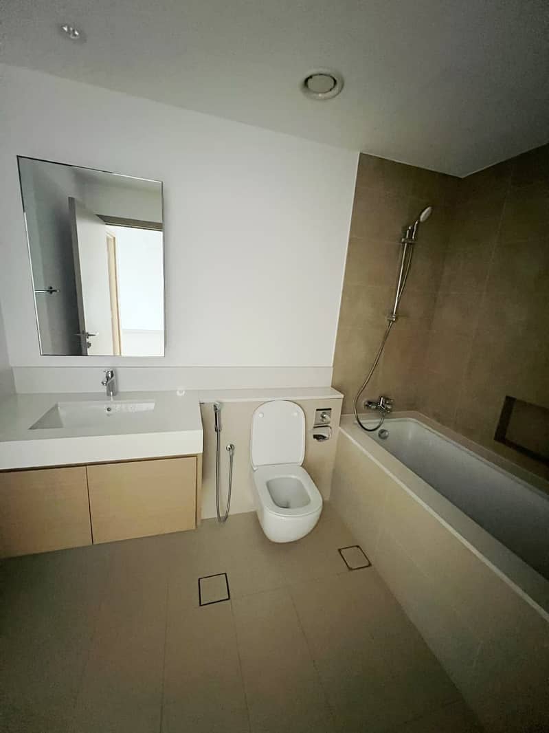 SPACIOUS 1 BHK | HIGH FLOOR | READY TO MOVE IN - Image 12