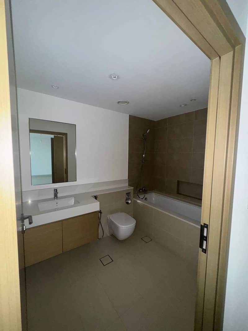 SPACIOUS 1 BHK | HIGH FLOOR | READY TO MOVE IN - Image 13