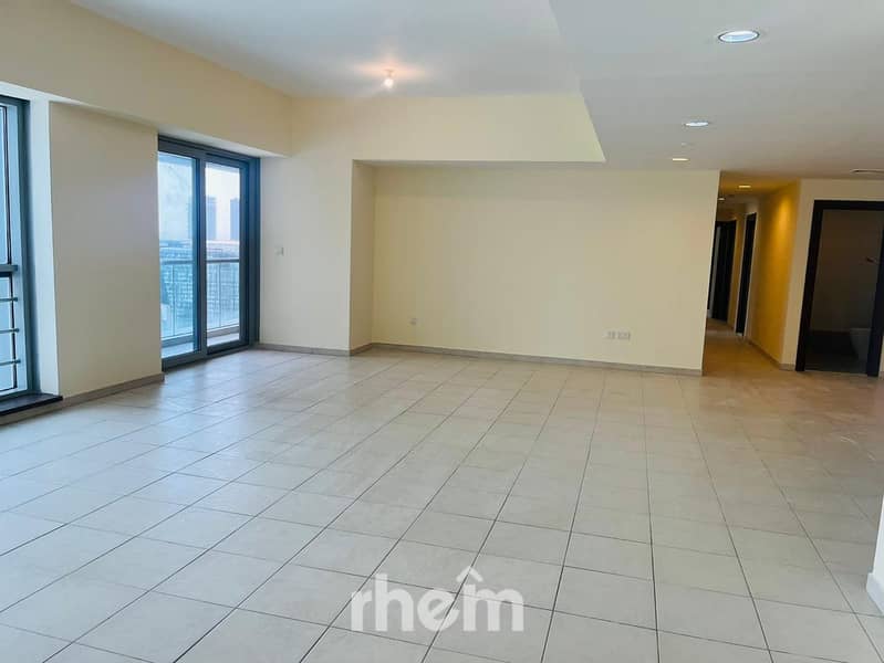 Skyline Luxury | Spacious 4BR | Prime Location