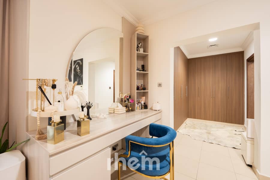 Prime Location | Vastu | Private Garden - Image 16