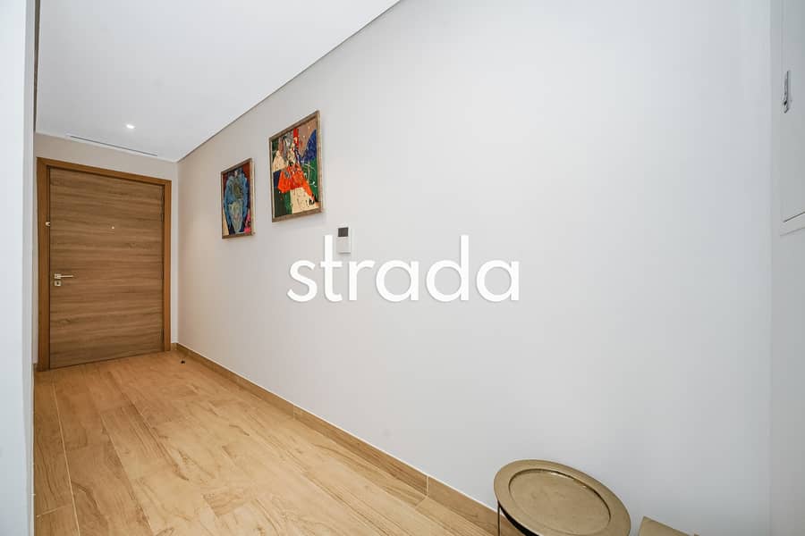 Vacant now | modern interior | fully furnished - Image 9