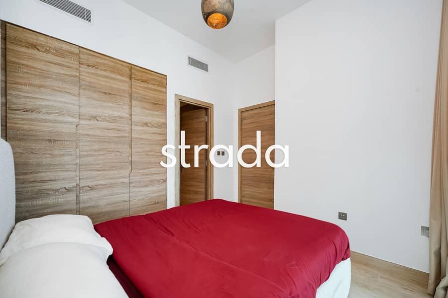 Vacant now | modern interior | fully furnished - Image 11