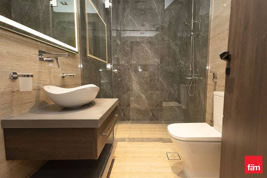 Brand new | Premium 2 Bedrooms + Study | Elegant - Image 12