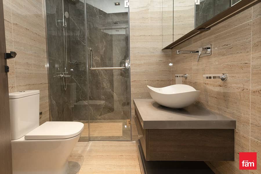 Brand new | Premium 2 Bedrooms + Study | Elegant - Image 17