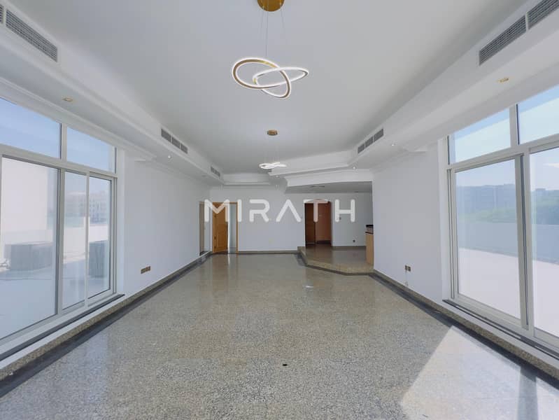 Refined Villa Living in a Prime Address - Image 12