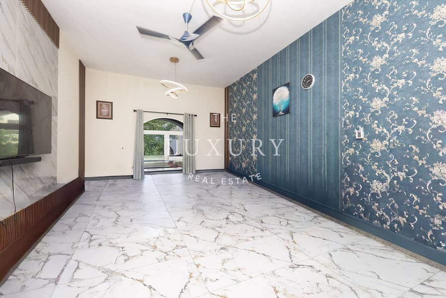 HUGE LAYOUT | COMMUNITY VIEW | MOTIVATED SELLER