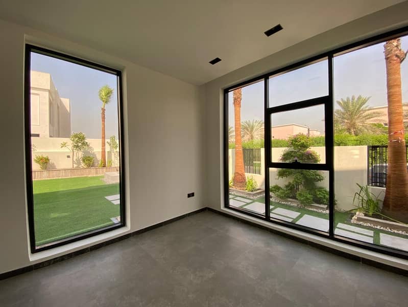 Modern 5BR |Maid |Pvt Pool | Garden