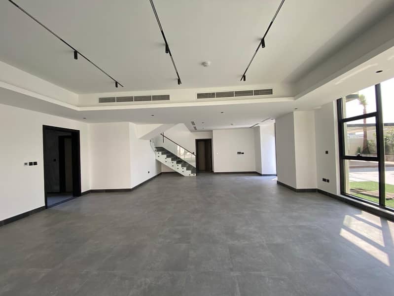 Modern 5BR |Maid |Pvt Pool | Garden