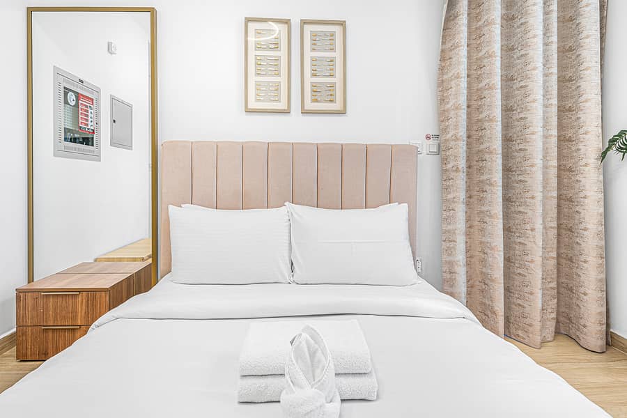 Available Serene Modern | Balcony| Bills Included - Image 17