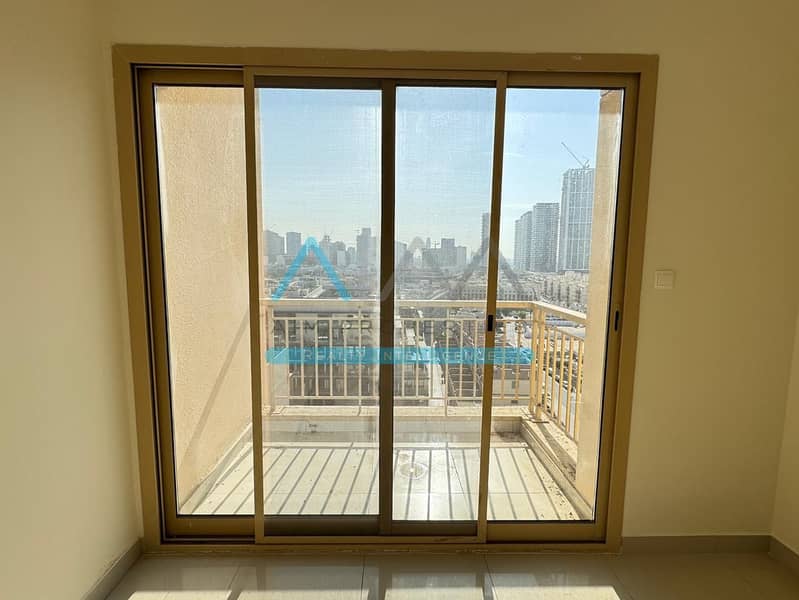 right & Modern 1BR in The Manhattan Tower, JVC | Annual Rent AED 59,999 - Image 9