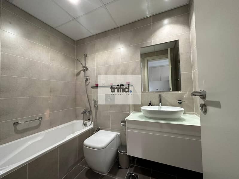 GOLF VIEW / HIGH FLOOR / AVAILABLE NOW - Image 8