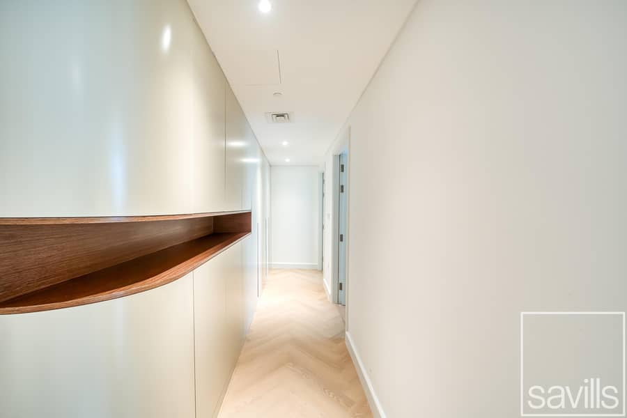 Vacant on Transfer| Fully Upgraded |Boulevard View - Image 8