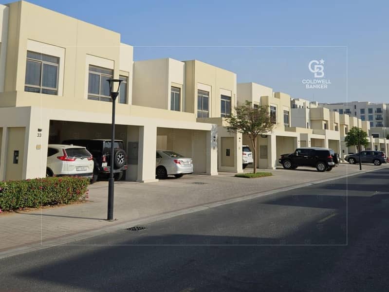 SPACIOUS | VACANT | EXCEPTIONAL COMMUNITY LIVING