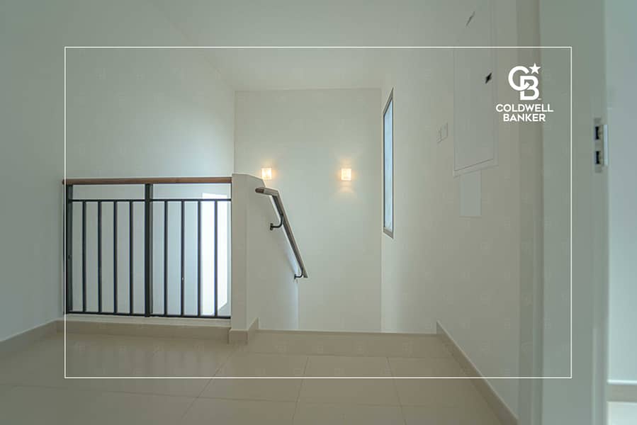 SPACIOUS | VACANT | EXCEPTIONAL COMMUNITY LIVING - Image 8