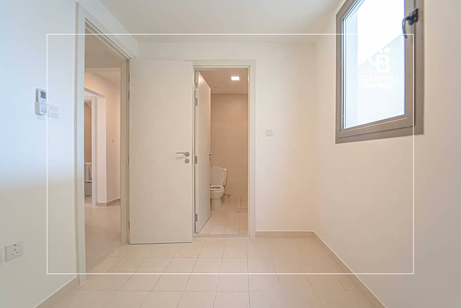 SPACIOUS | VACANT | EXCEPTIONAL COMMUNITY LIVING - Image 11