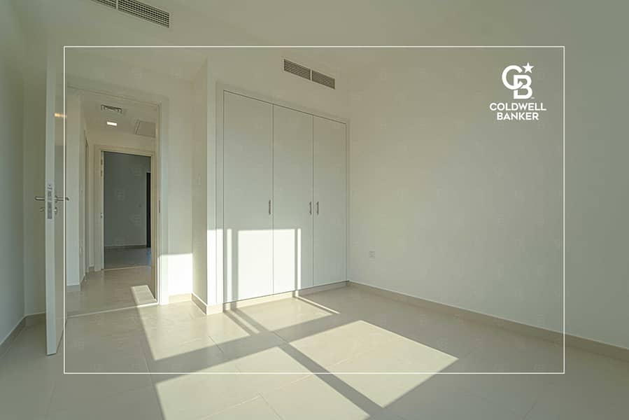 SPACIOUS | VACANT | EXCEPTIONAL COMMUNITY LIVING - Image 14