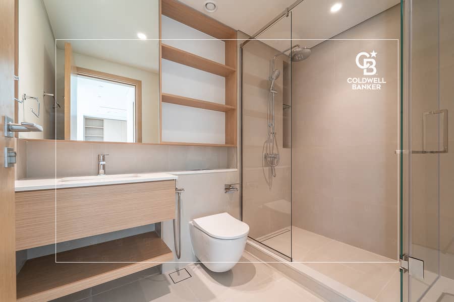 1 BED l BEST VIEW l NEW BUILDING - Image 8