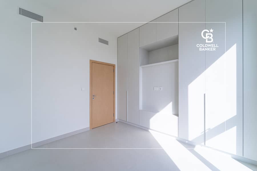 1 BED l BEST VIEW l NEW BUILDING - Image 14