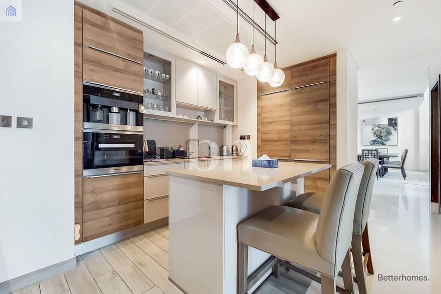 Luxury waterfront| Penthouse| 4br Maids|Available