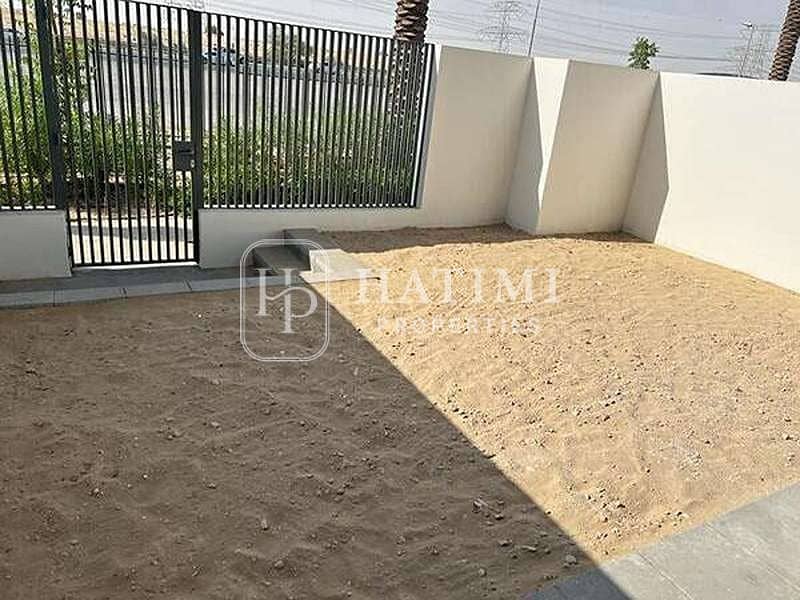 Prime Location | Close to Amenities| Ready to Move - Image 14