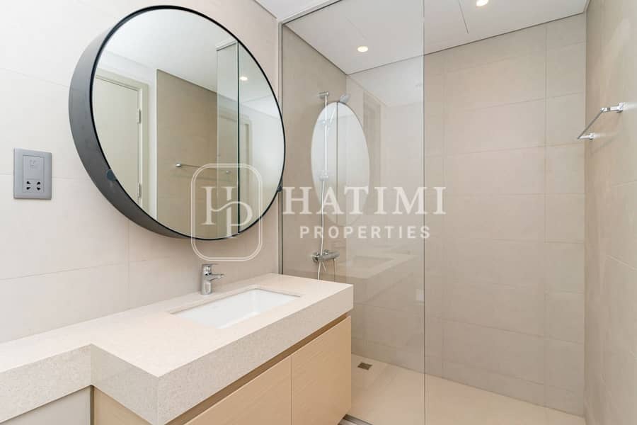 Prime Location | Close to Amenities| Ready to Move - Image 16