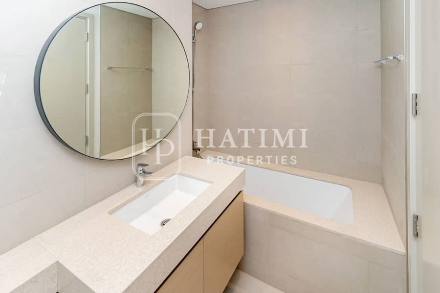 Prime Location | Close to Amenities| Ready to Move - Image 18