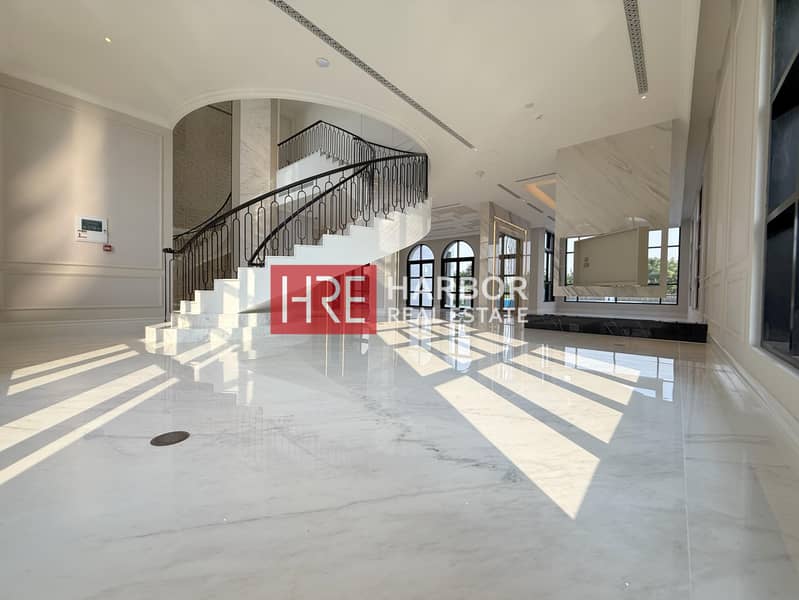 Single Row Designer Villa | Largest BUA | Park View