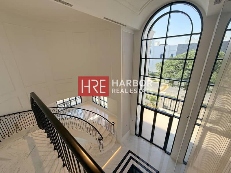 Single Row Designer Villa | Largest BUA | Park View - Image 7