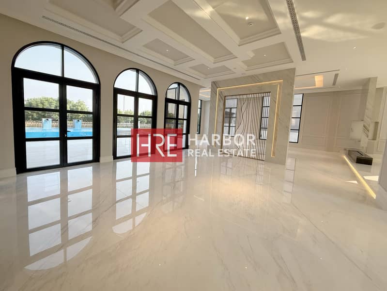 Single Row Designer Villa | Largest BUA | Park View - Image 9