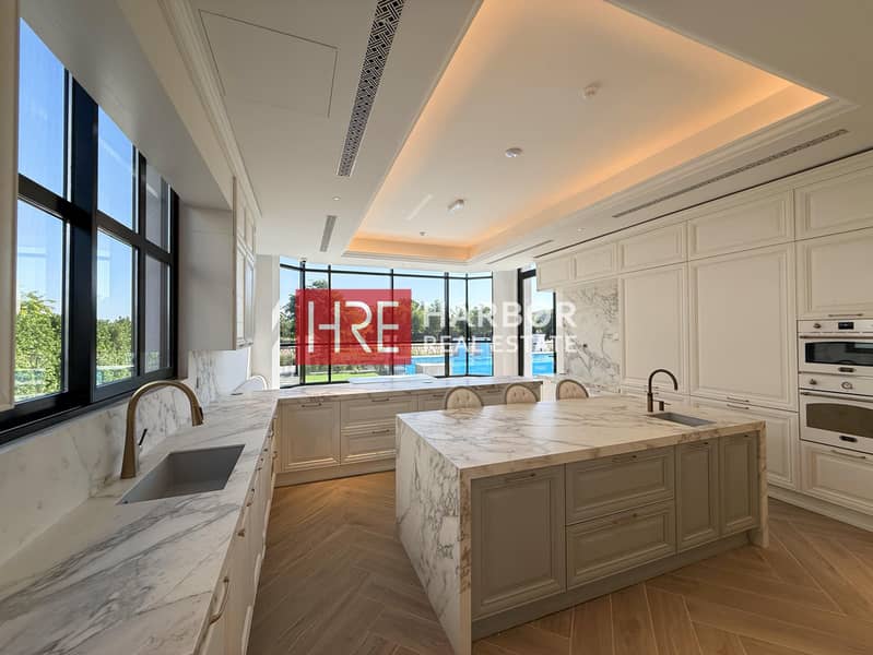 Single Row Designer Villa | Largest BUA | Park View - Image 26