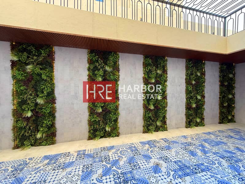 Single Row Designer Villa | Largest BUA | Park View - Image 34