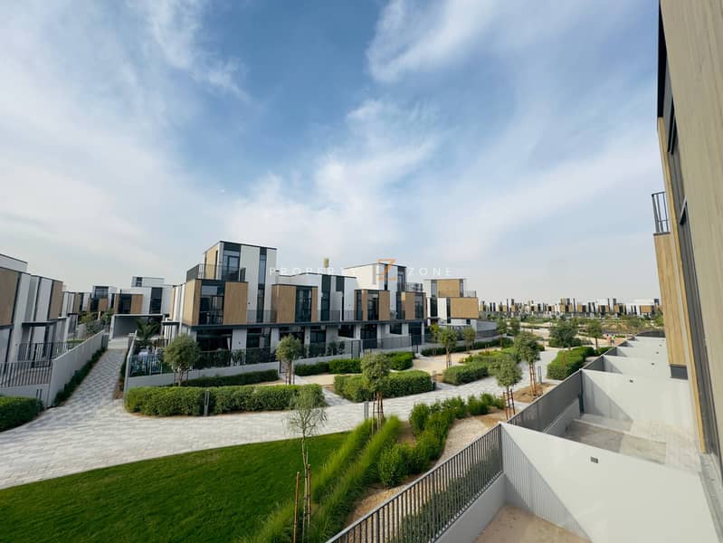 PARK FACING | PRICE NEGOTIABLE | VASTU UNIT