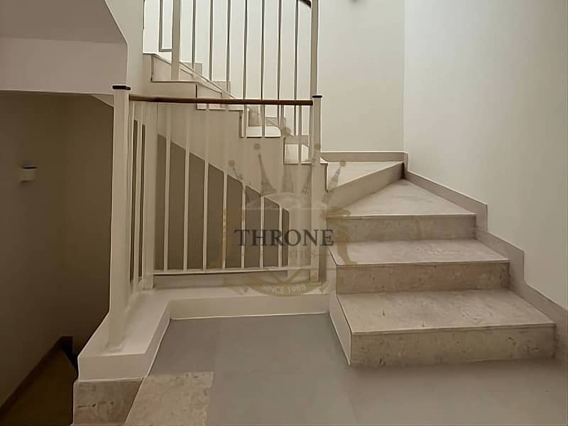 Corner Unit-Ready to Move-Close to Amenities - Image 6