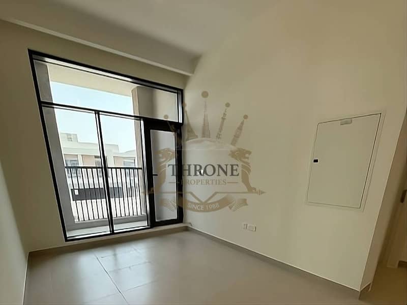 Corner Unit-Ready to Move-Close to Amenities - Image 11